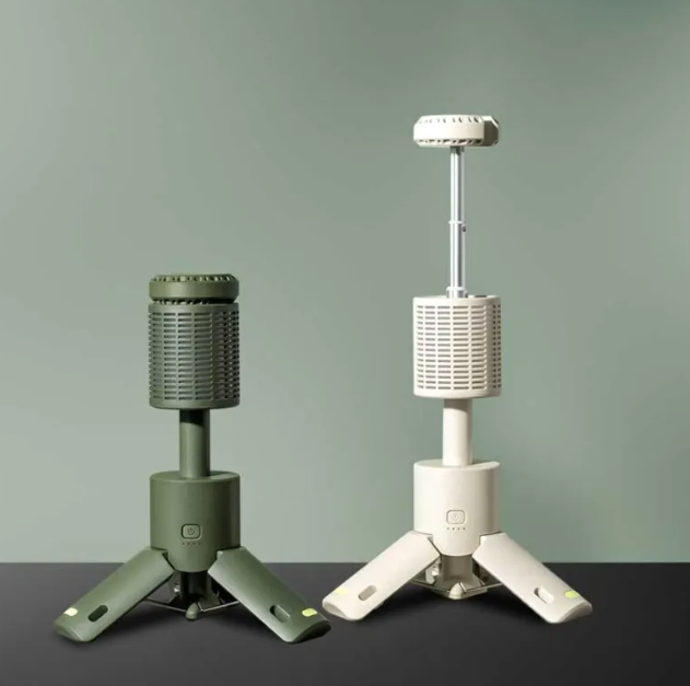 Teleskopická kempingová lampa se stativem